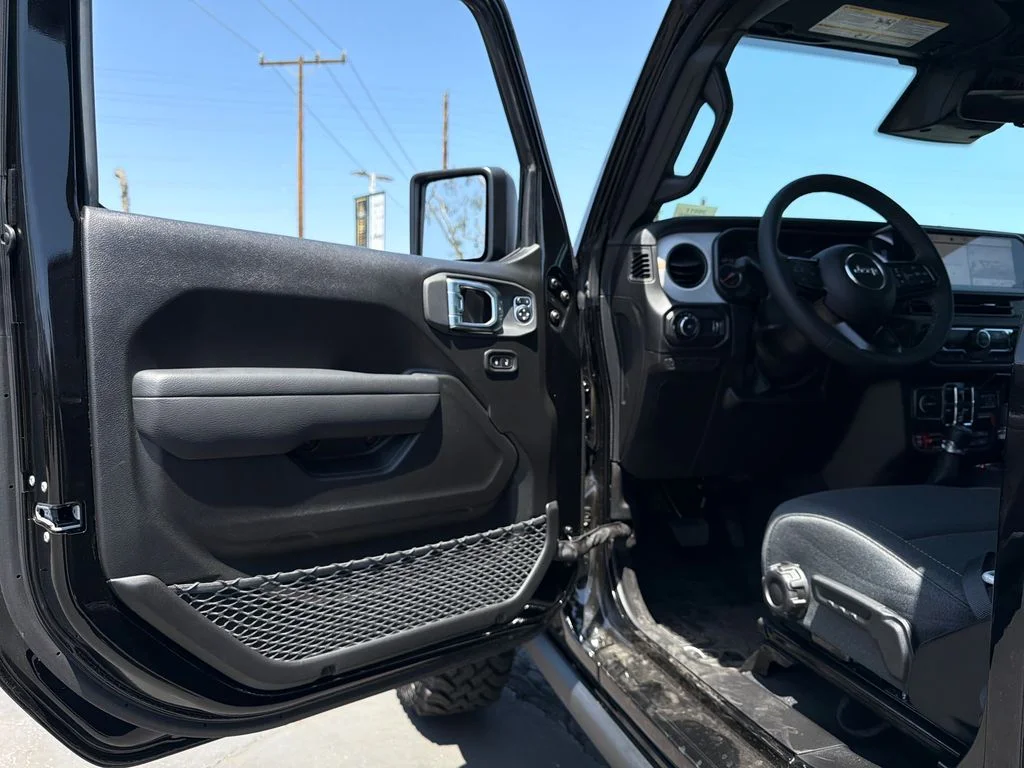 New 2026 Black Clear-Coat Exterior Paint Jeep Willys image 10