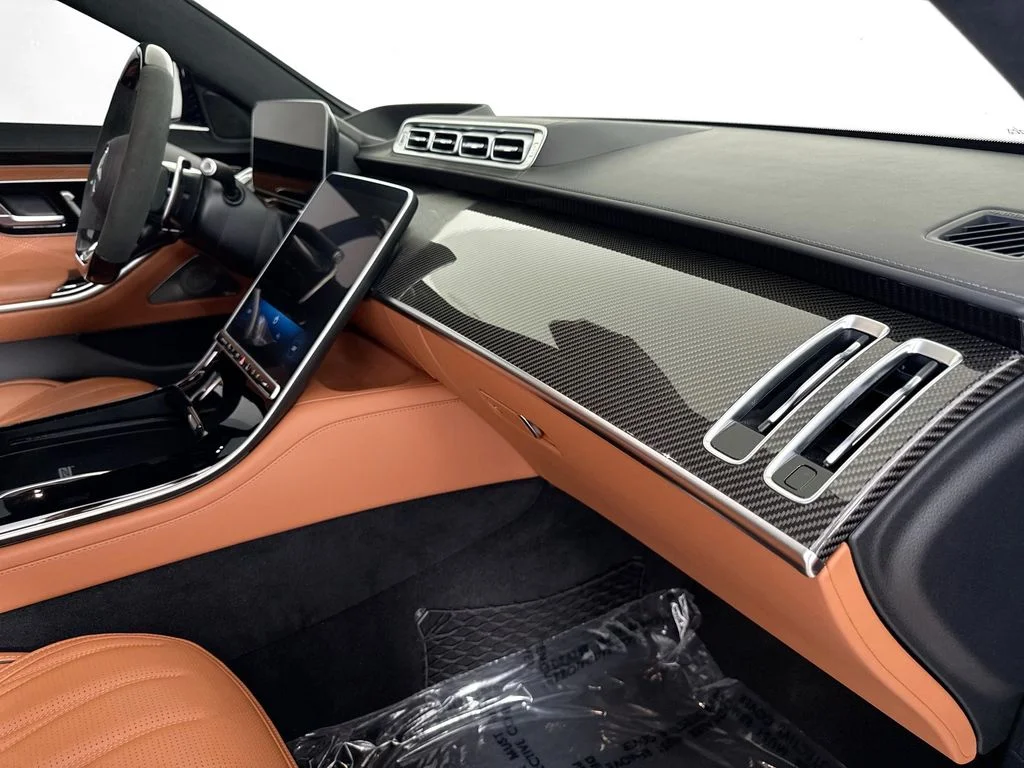 Used 2025  Mercedes-Benz S 63 E AMG® image 30