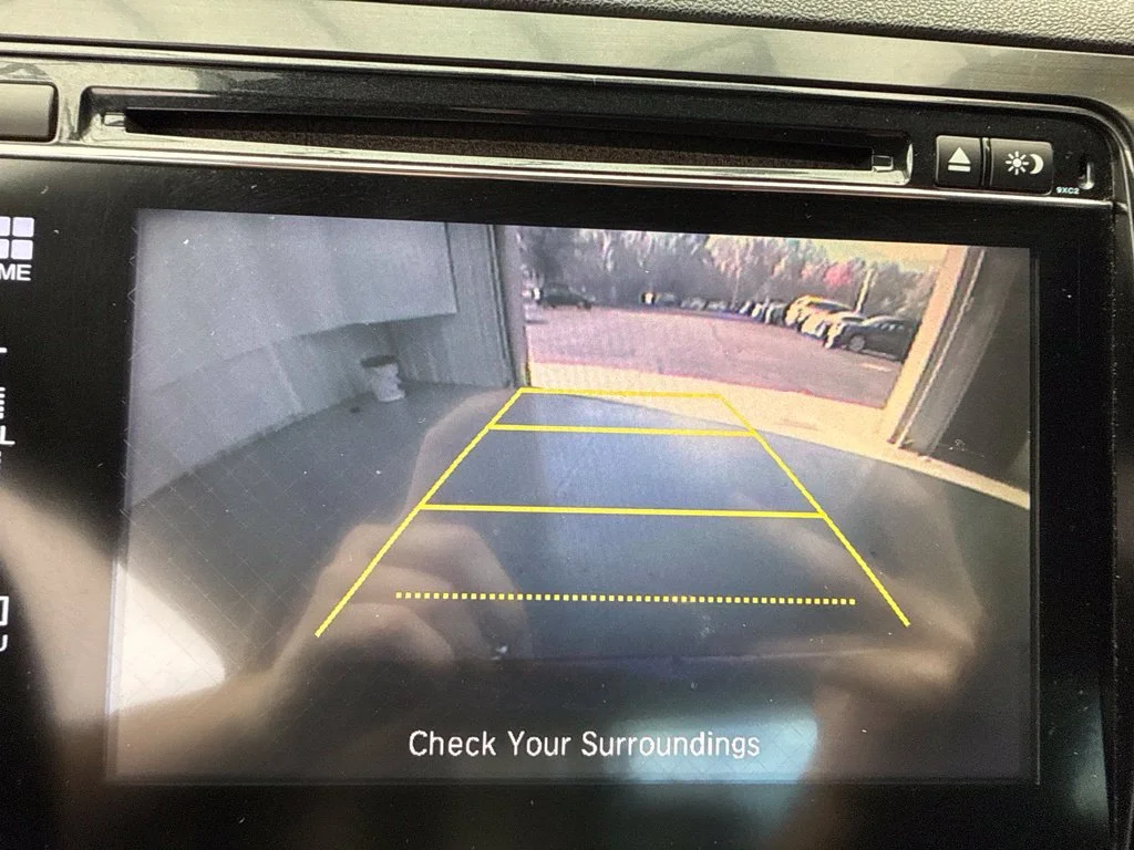 2014 Honda Civic EX-L 2dr Car Slide 20