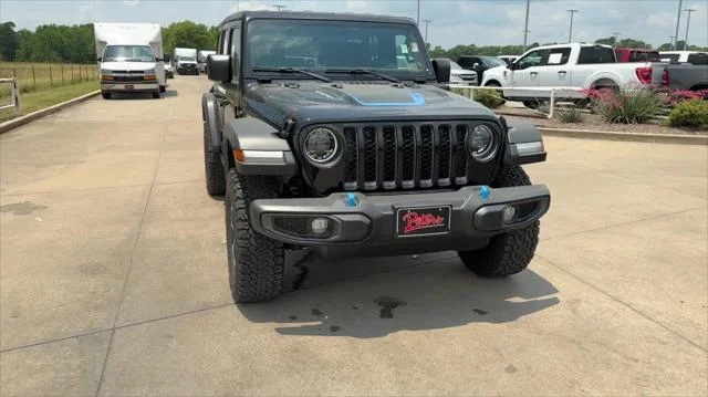 New 2023 Black Clear-Coat Exterior Paint Jeep Rubicon 4xe image 3