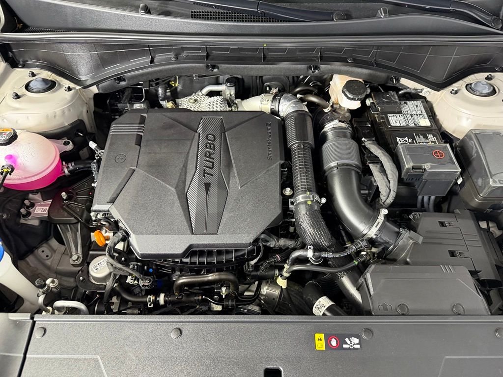 Used 2025 Brown Kia X-Line EX image 23