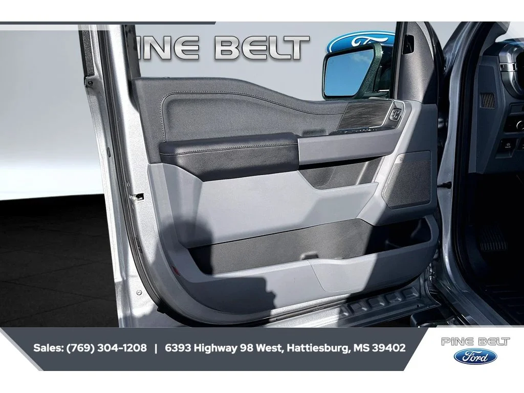 New 2026 Iconic Silver Metallic Ford Lariat® image 18