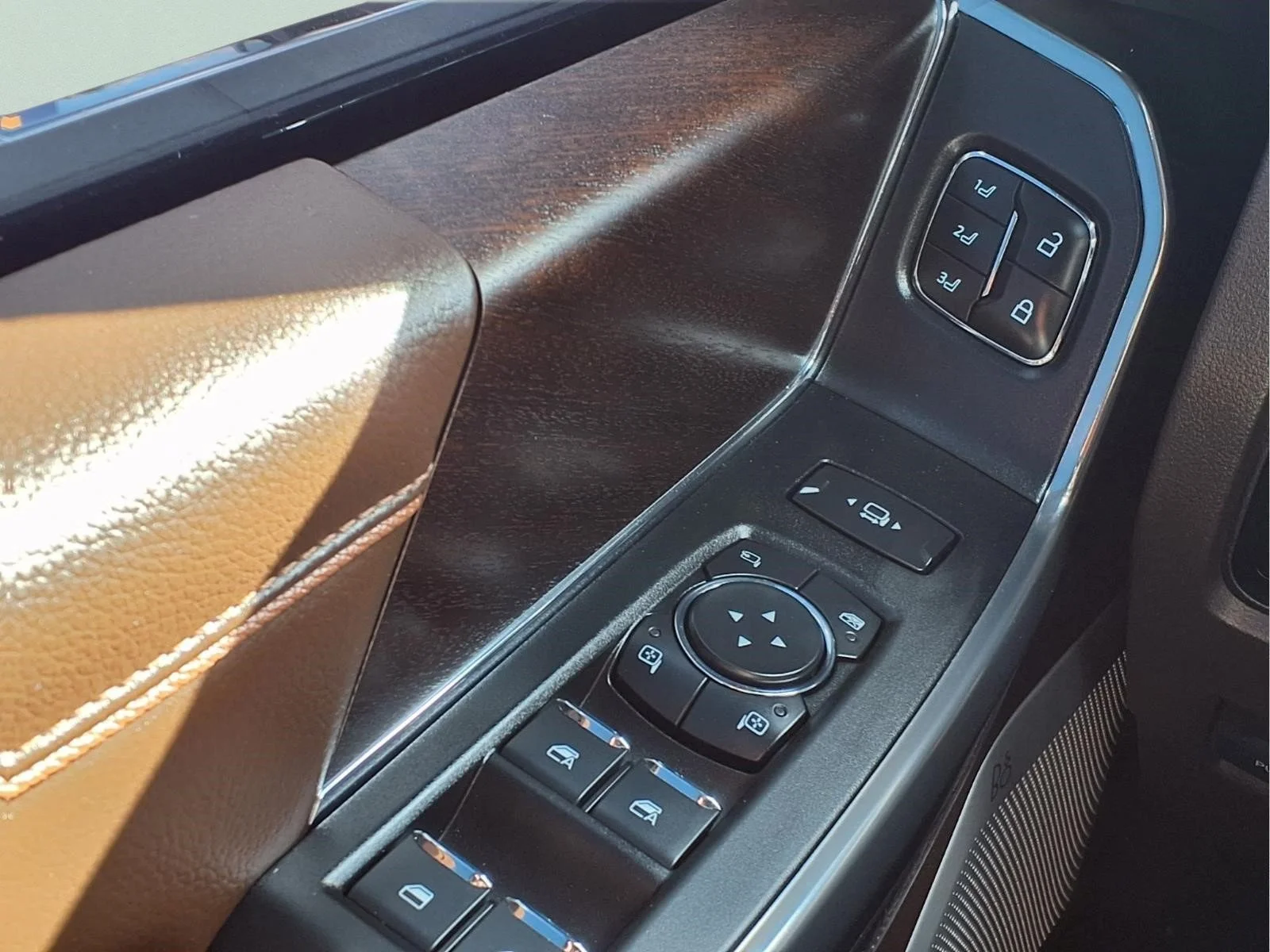 Used 2026 Gray Ford King Ranch image 18