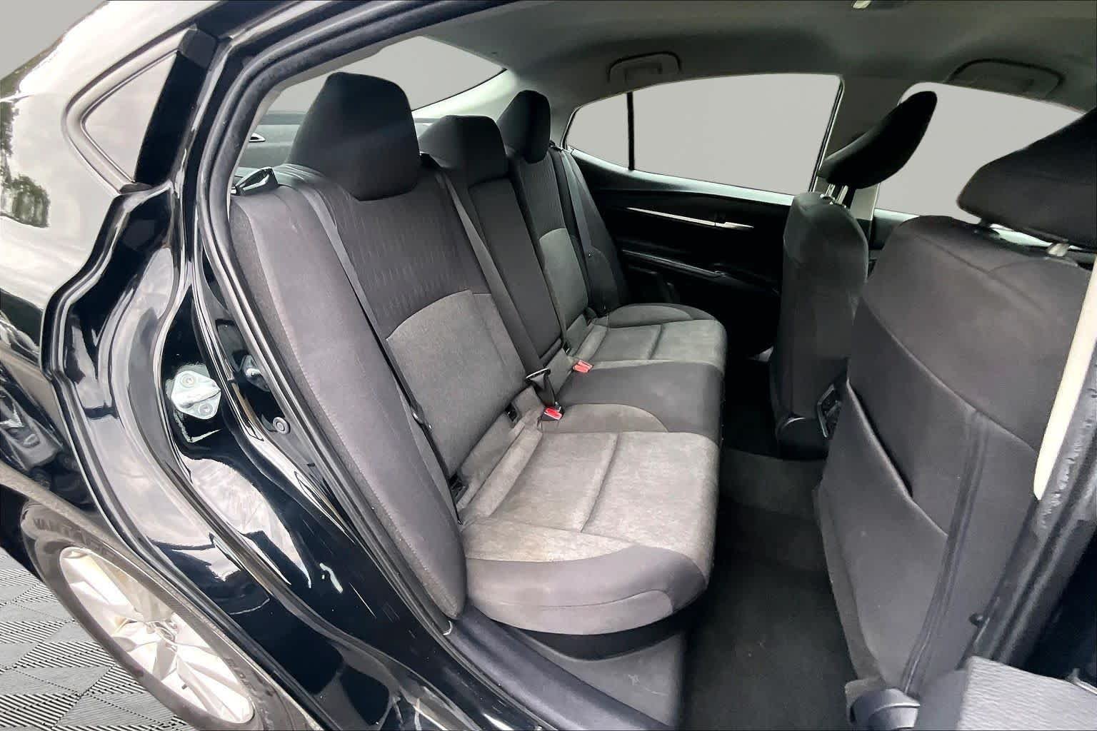 Used 2025 Midnight Black Metallic Toyota LE image 19