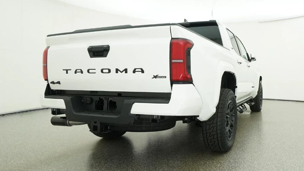 New 2026 Ice Cap Toyota SR5 image 27