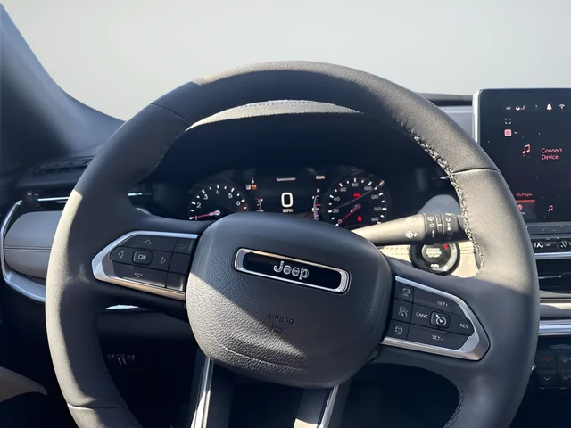 Used 2024 White Jeep Limited image 13