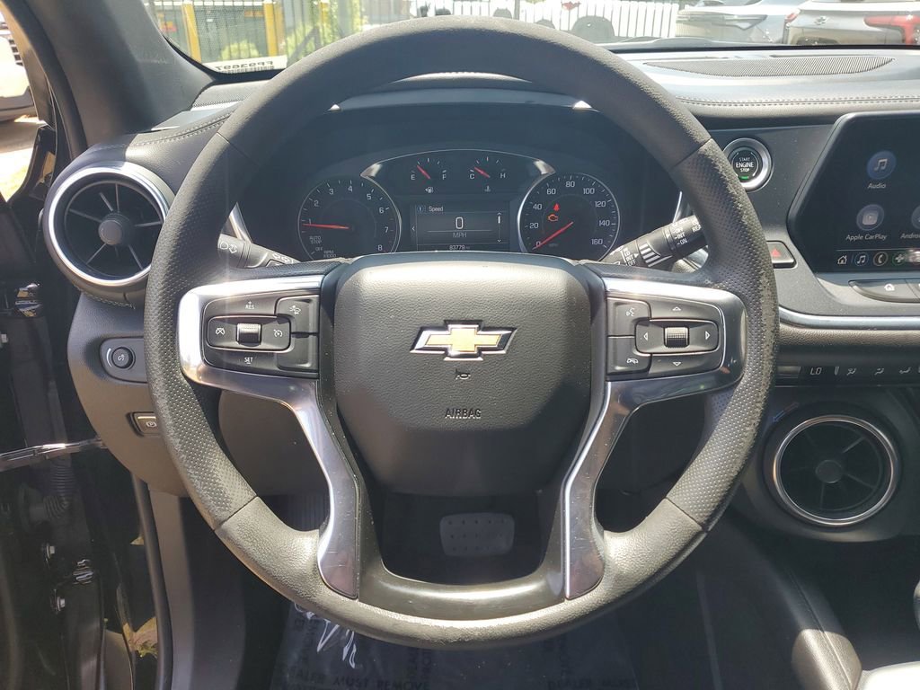 Used 2022 Black Chevrolet 2LT image 27