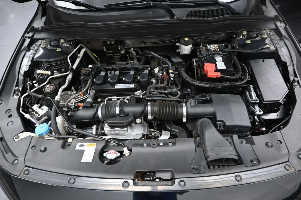 Used 2018  Honda Sport image 24