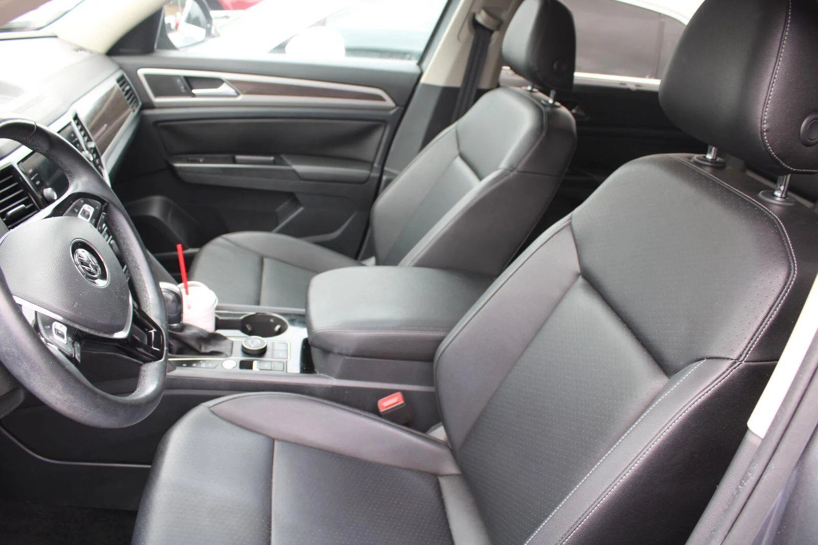 Used 2019 Platinum Gray Metallic Volkswagen 3.6L V6 SEL image 6
