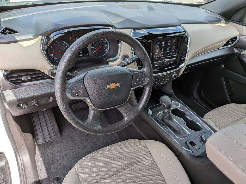 Used 2023 White Chevrolet LS image 10