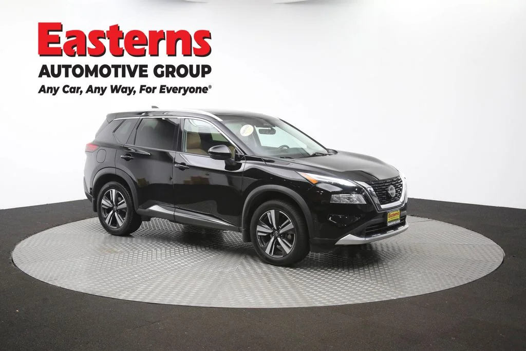 Used 2023 Black Nissan Platinum image 51