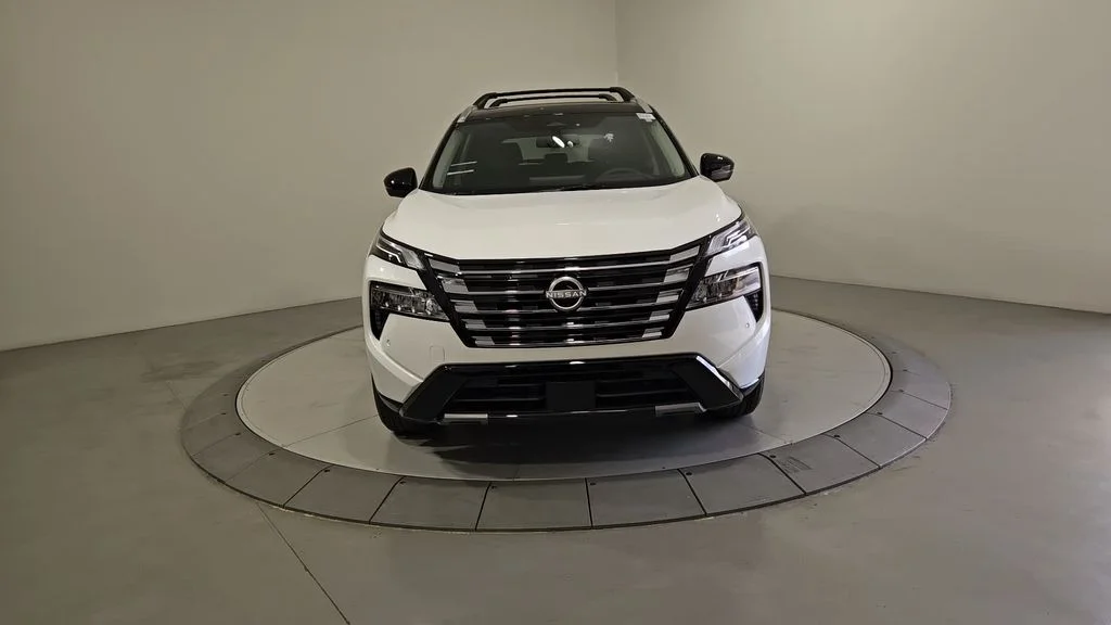 2025 Nissan Rogue Platinum - Photo 8