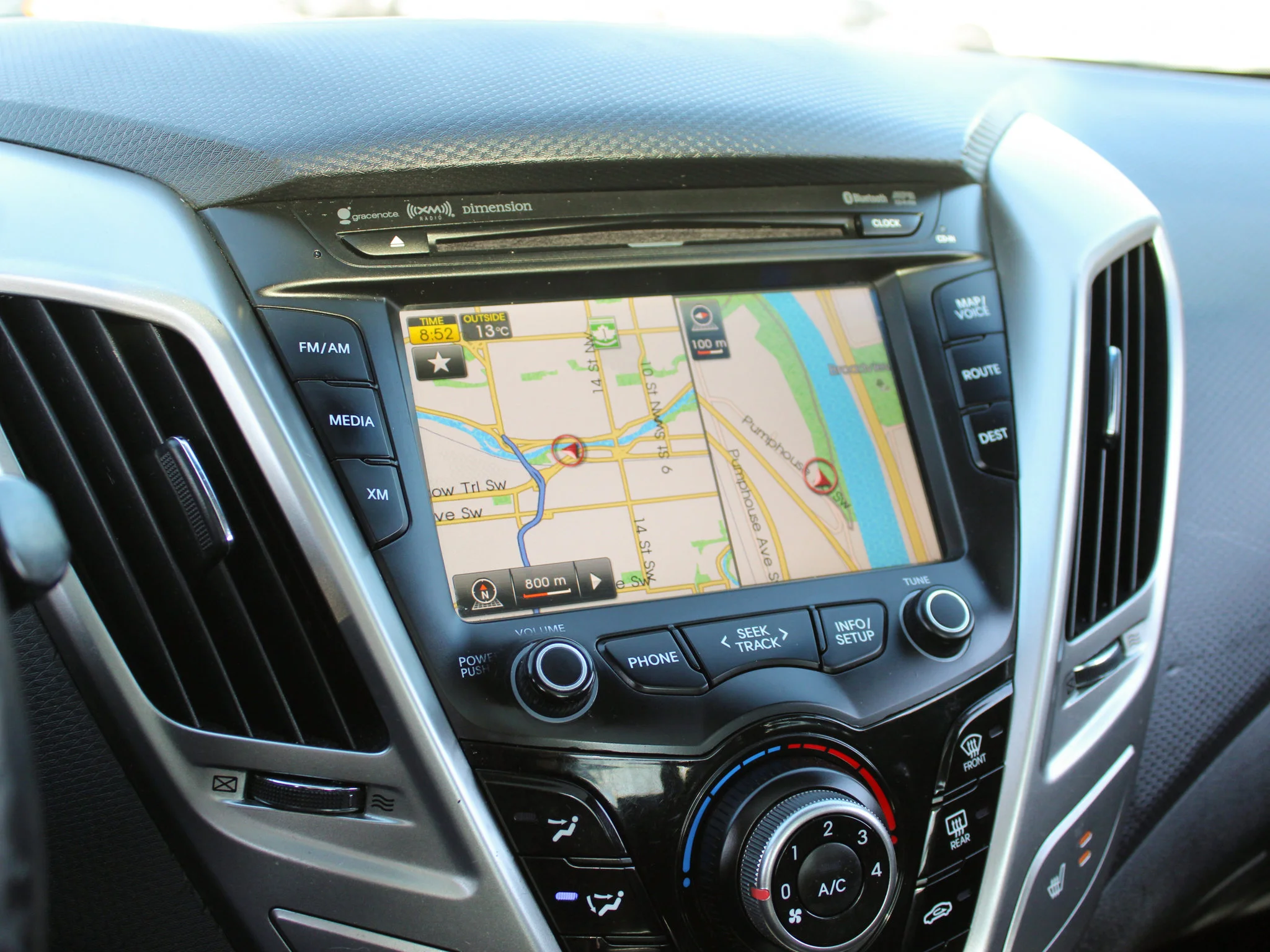Used 2012 White Hyundai w/Tech * Mechanic Special | Navigation | Heated Seats | Backup Camera image 16