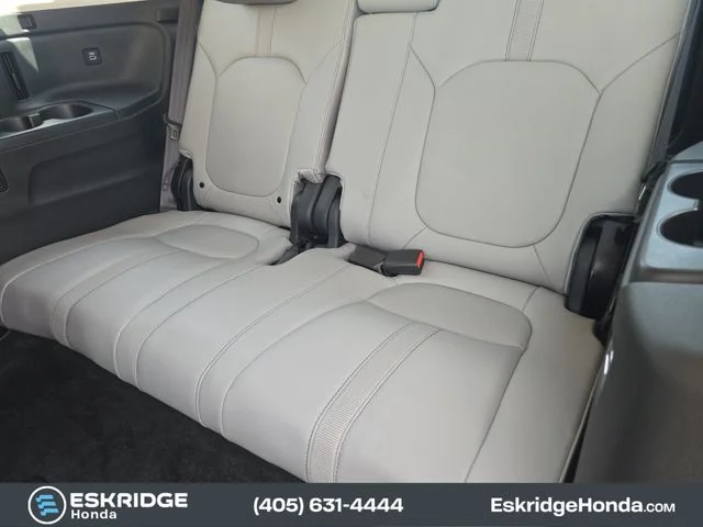 Used 2023 Platinum White Pearl Honda Touring image 30