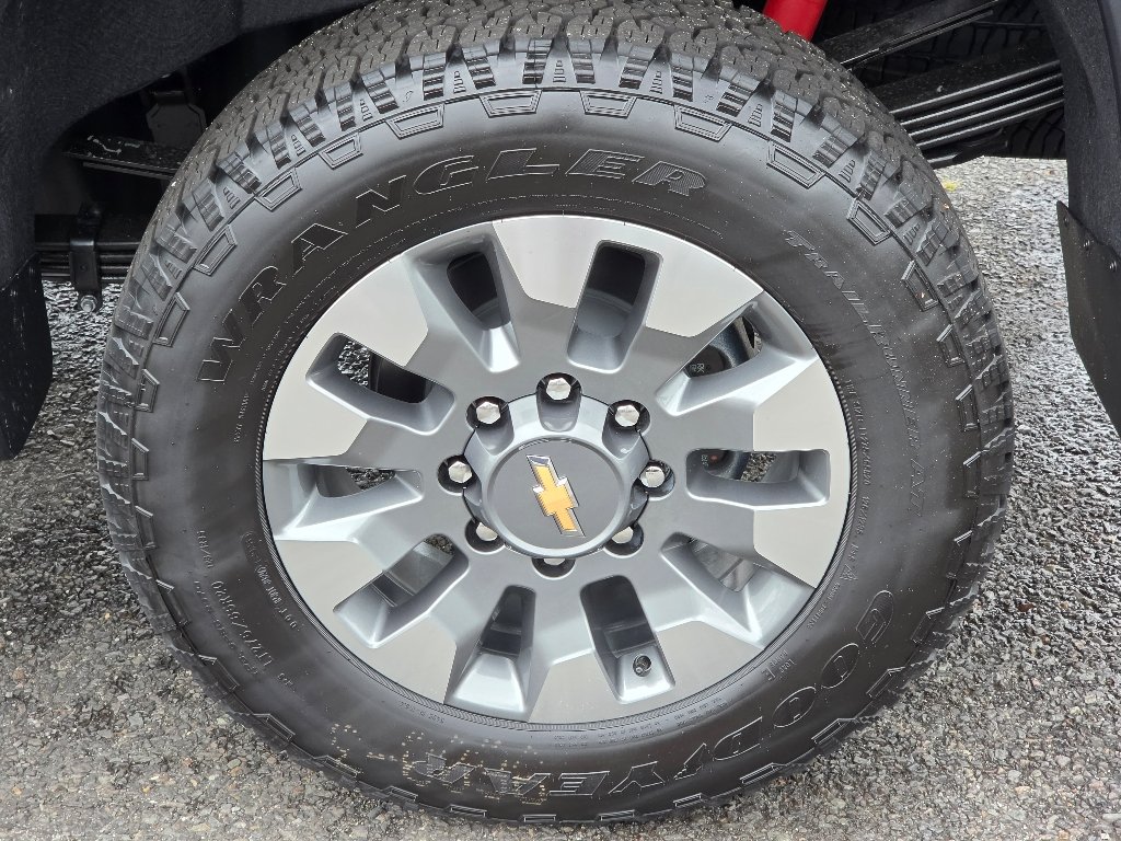 New 2026 Sterling Gray Metallic Chevrolet LT image 4