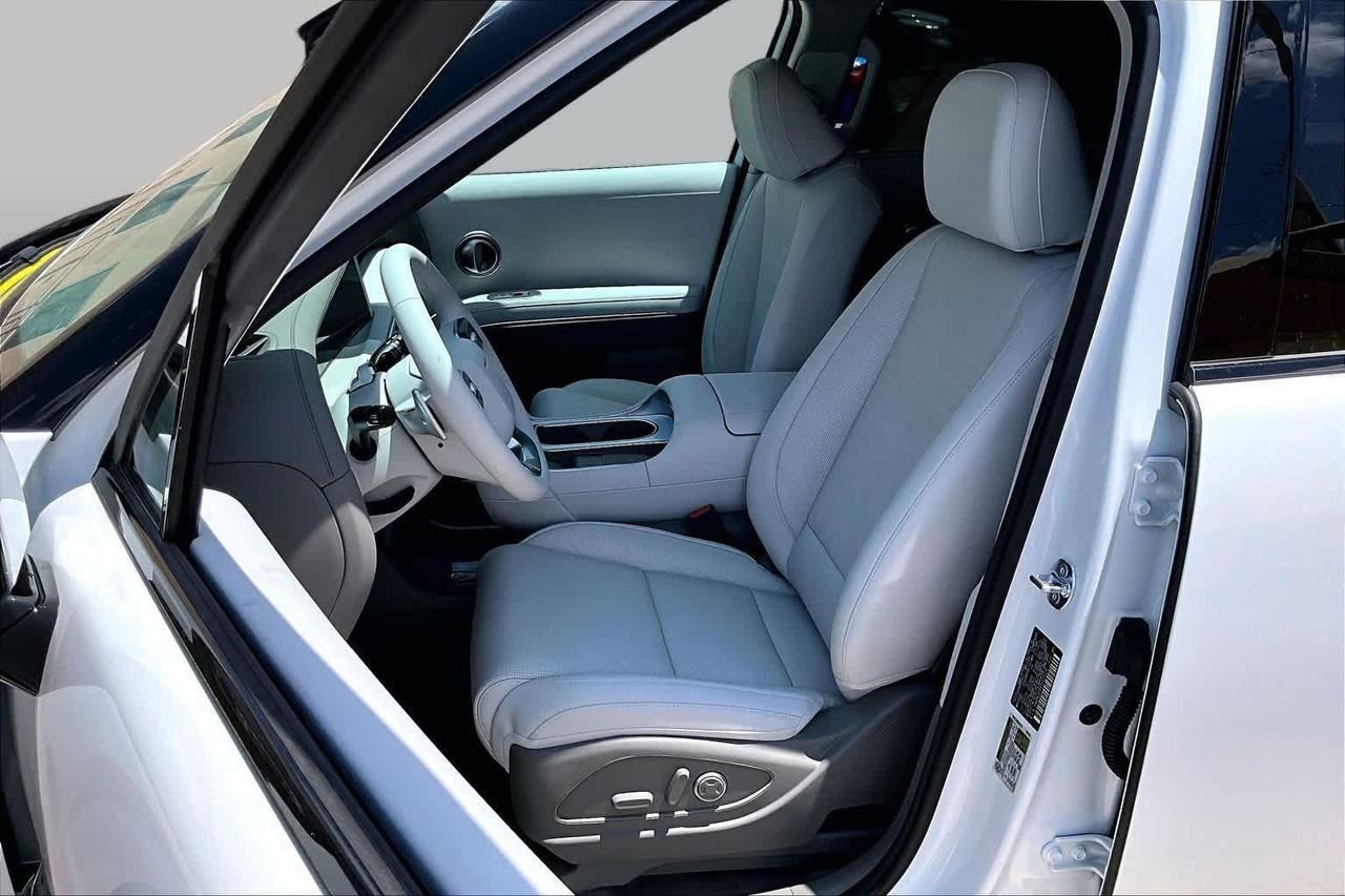 New 2026 Creamy White Pearl Hyundai Limited image 9