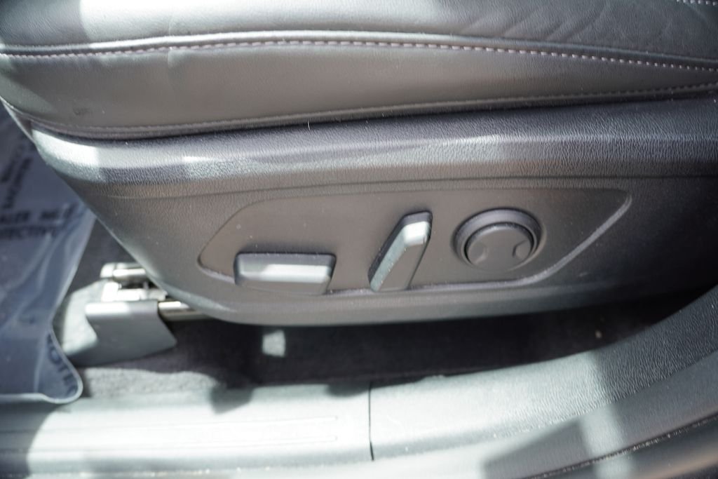 Used 2024 Gravity Gray Kia S image 24