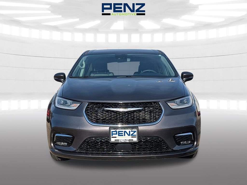 Used 2023 Chrysler Pacifica Touring L with VIN 2C4RC1BG3PR536603 for sale in Rochester, Minnesota