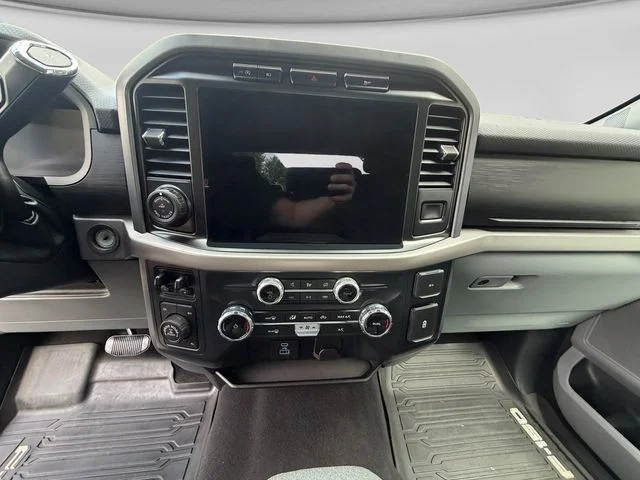 Used 2024 Agate Black Metallic Ford XLT image 12