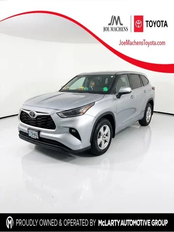 2022 Toyota Highlander LE