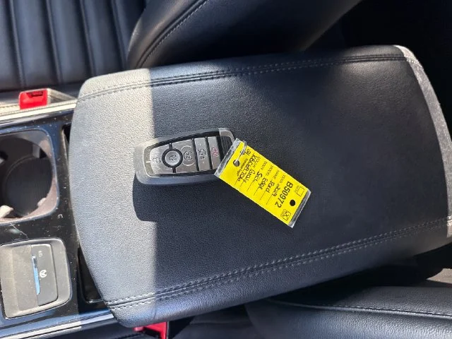 Used 2019 Gray Ford SEL image 33