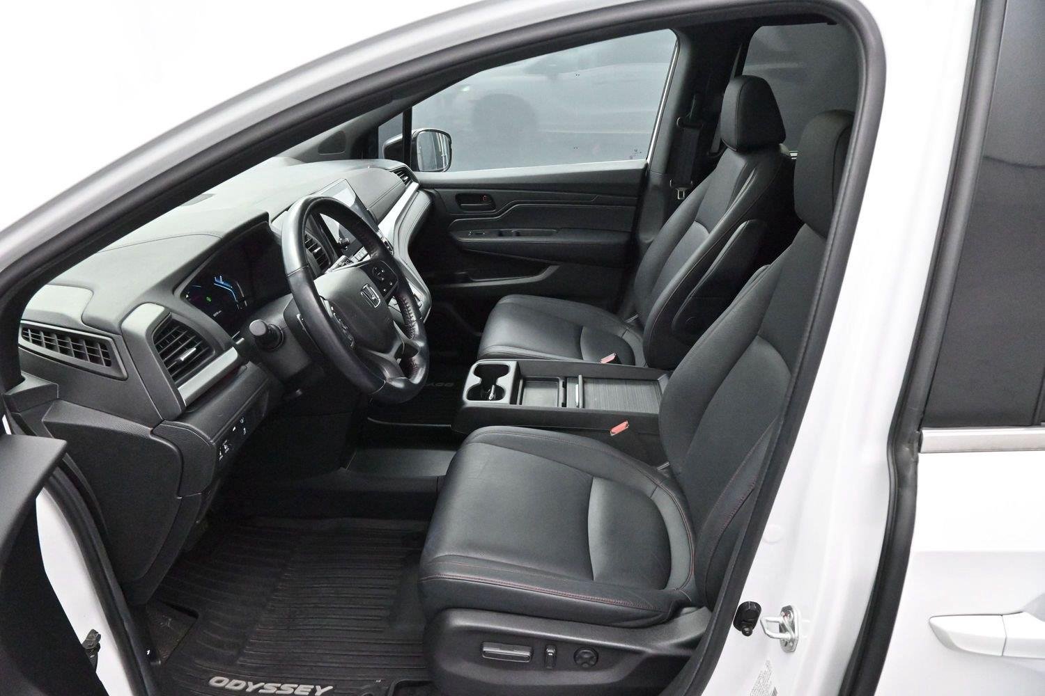 Used 2024 White Honda Sport image 12