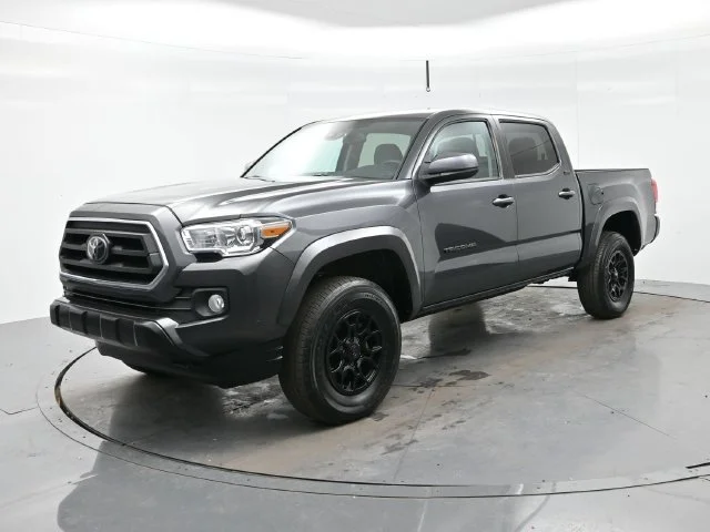 Used 2022 Magnetic Gray Met Toyota SR5 image 3