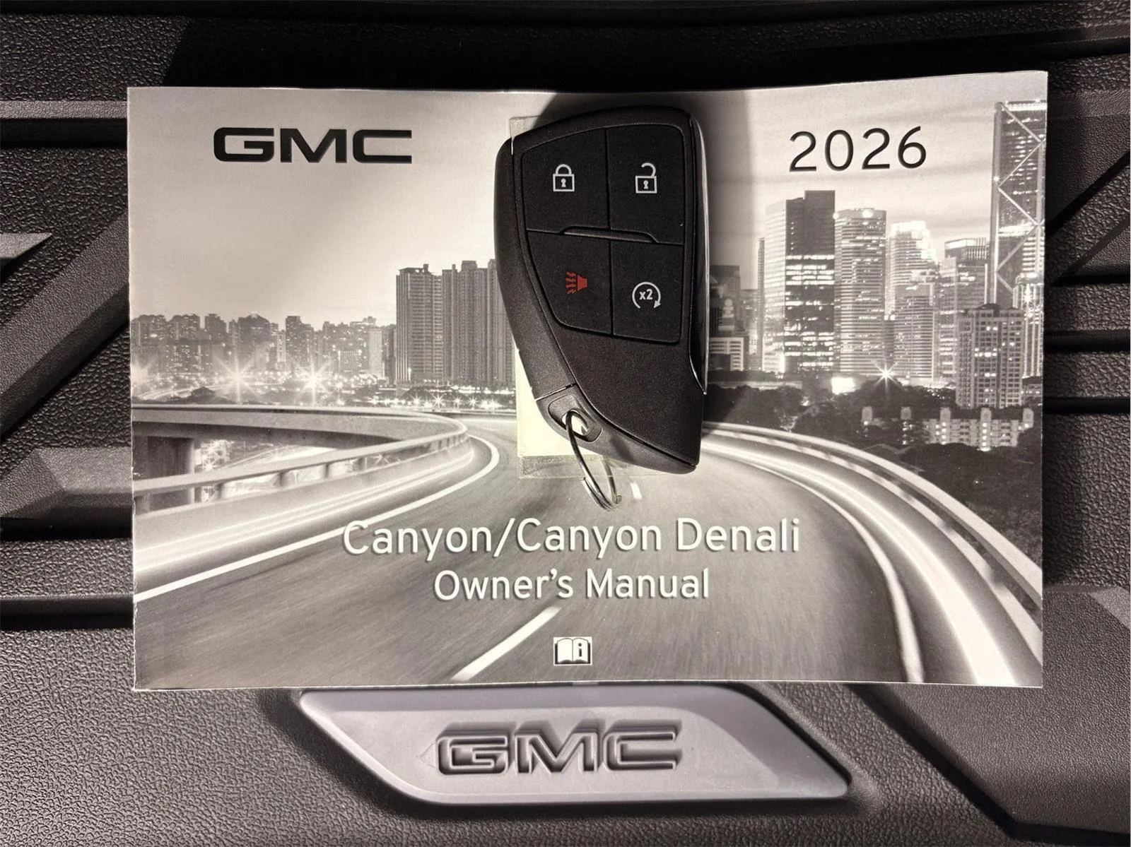 New 2026 Summit White GMC AT4 image 47