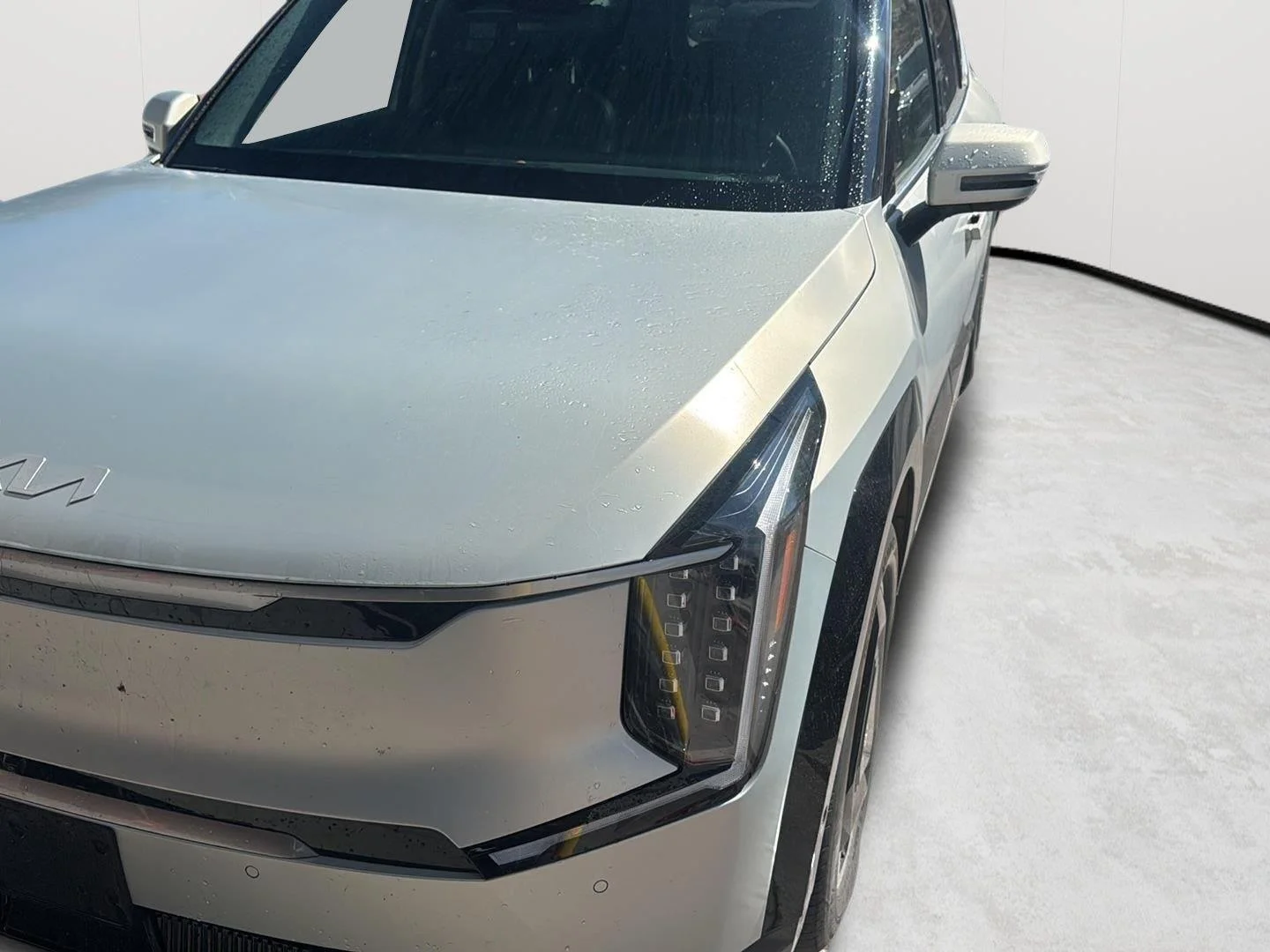 Used 2024 Ivory Silver Matte Kia Land image 8