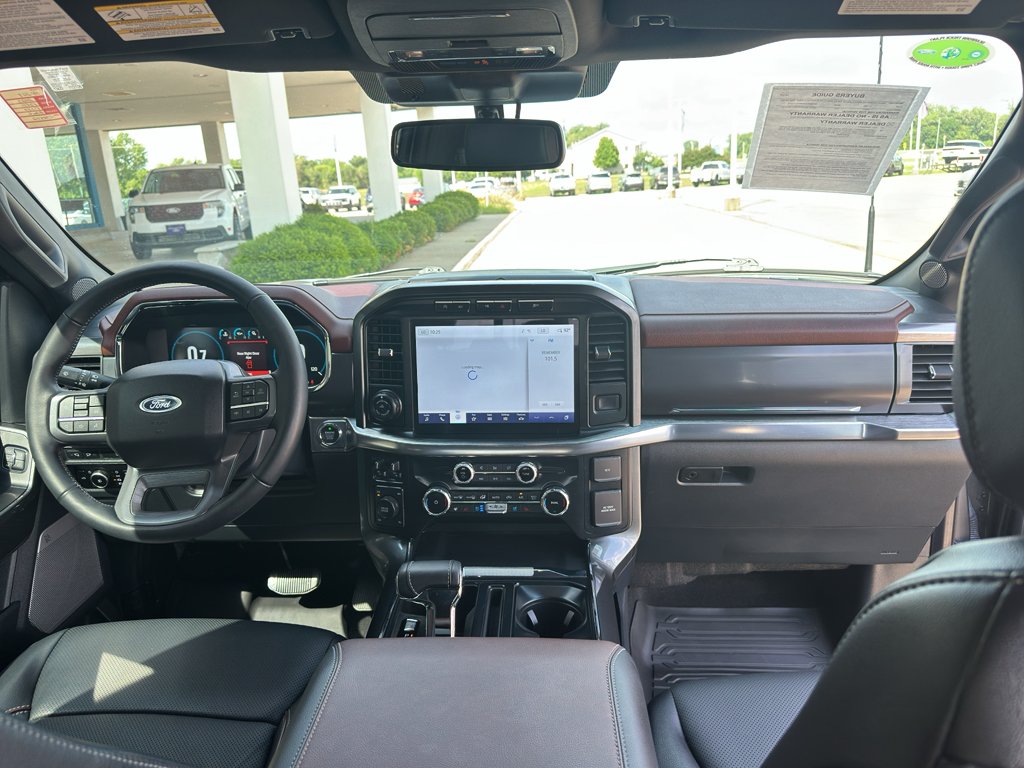 Used 2023 Carbonized Gray Metallic Ford Lariat image 15