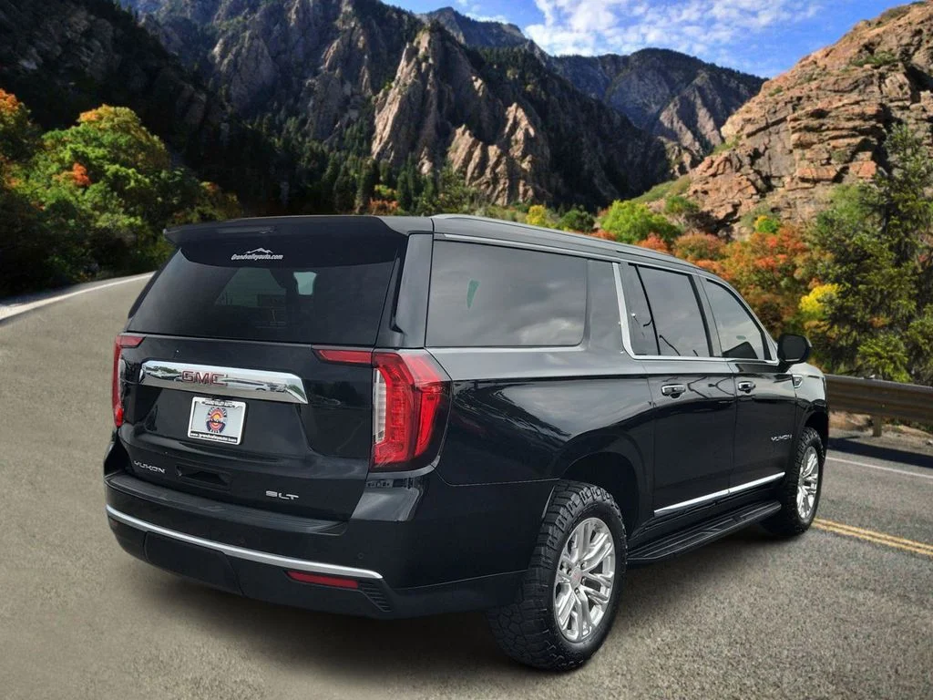 Used 2023 Black GMC SLT image 3
