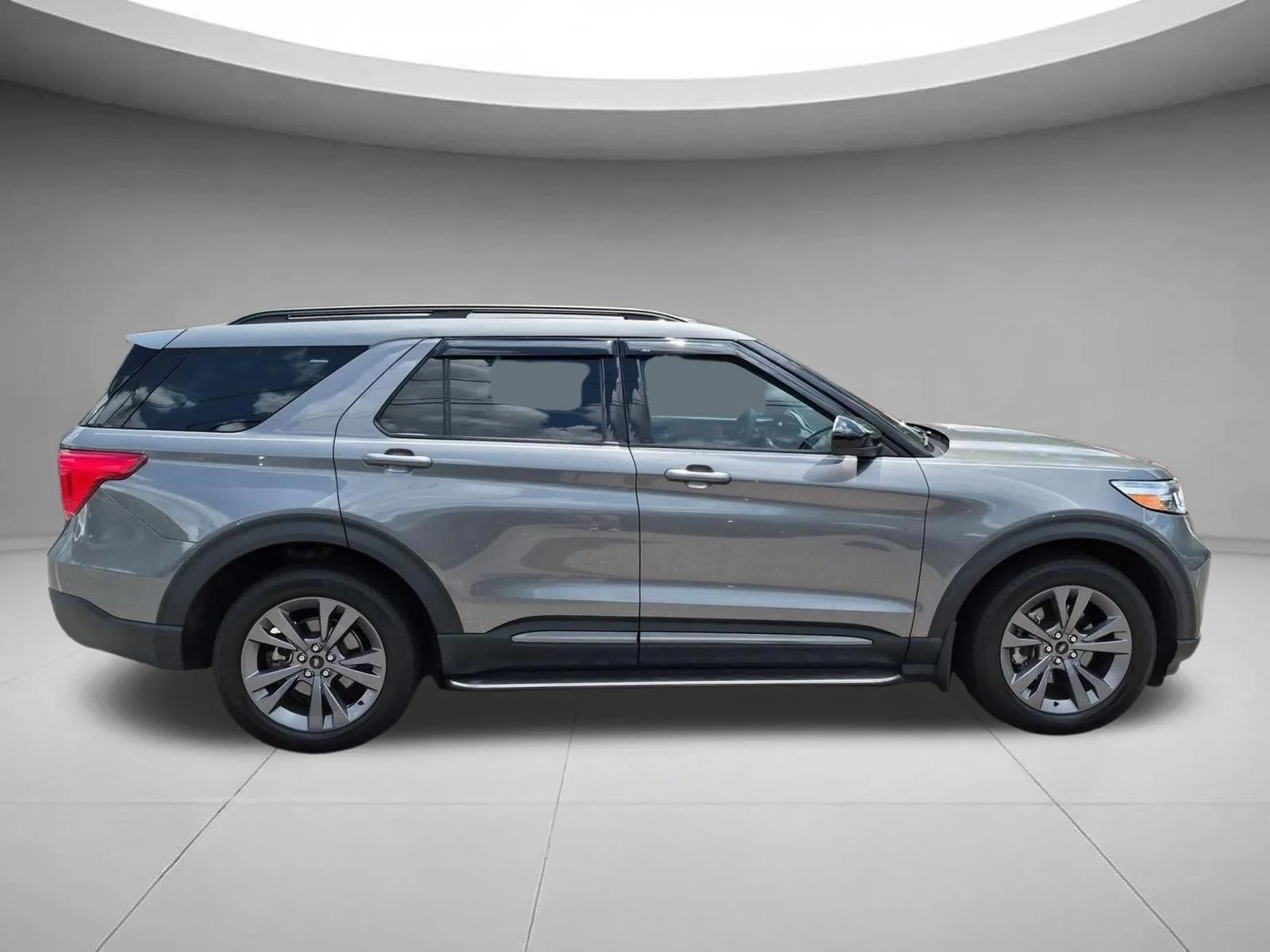Used 2024 Carbonized Gray Metallic Ford XLT image 6