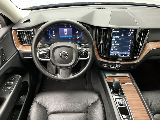 Used 2024 Silver Dawn Metallic Volvo Plus Dark Theme image 13