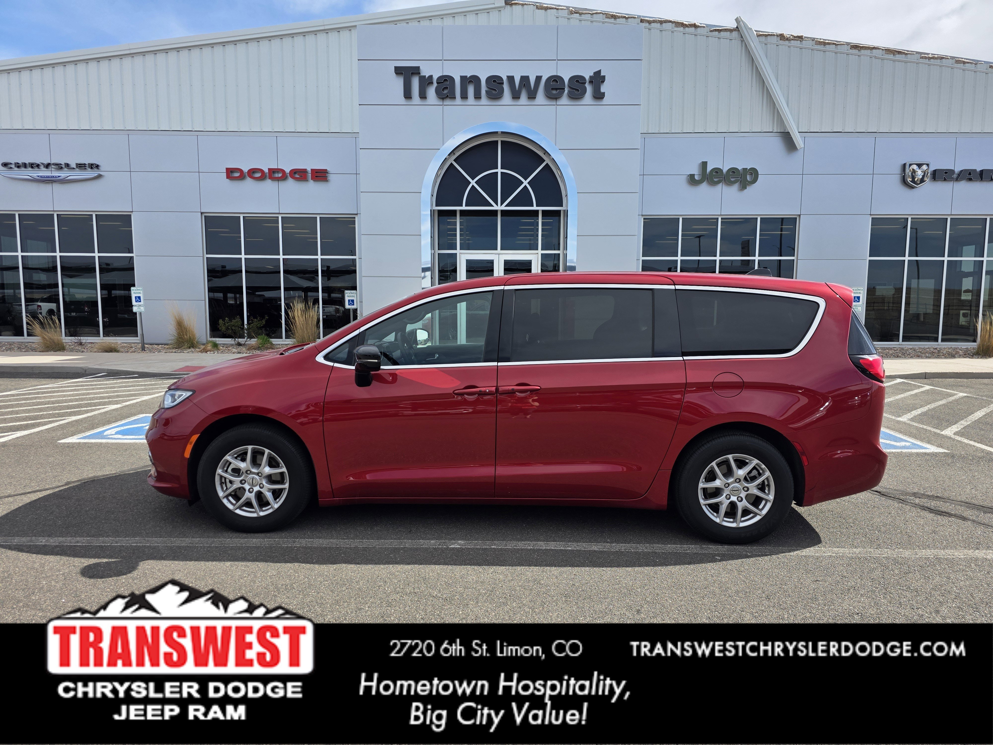 2025 Chrysler Pacifica Select