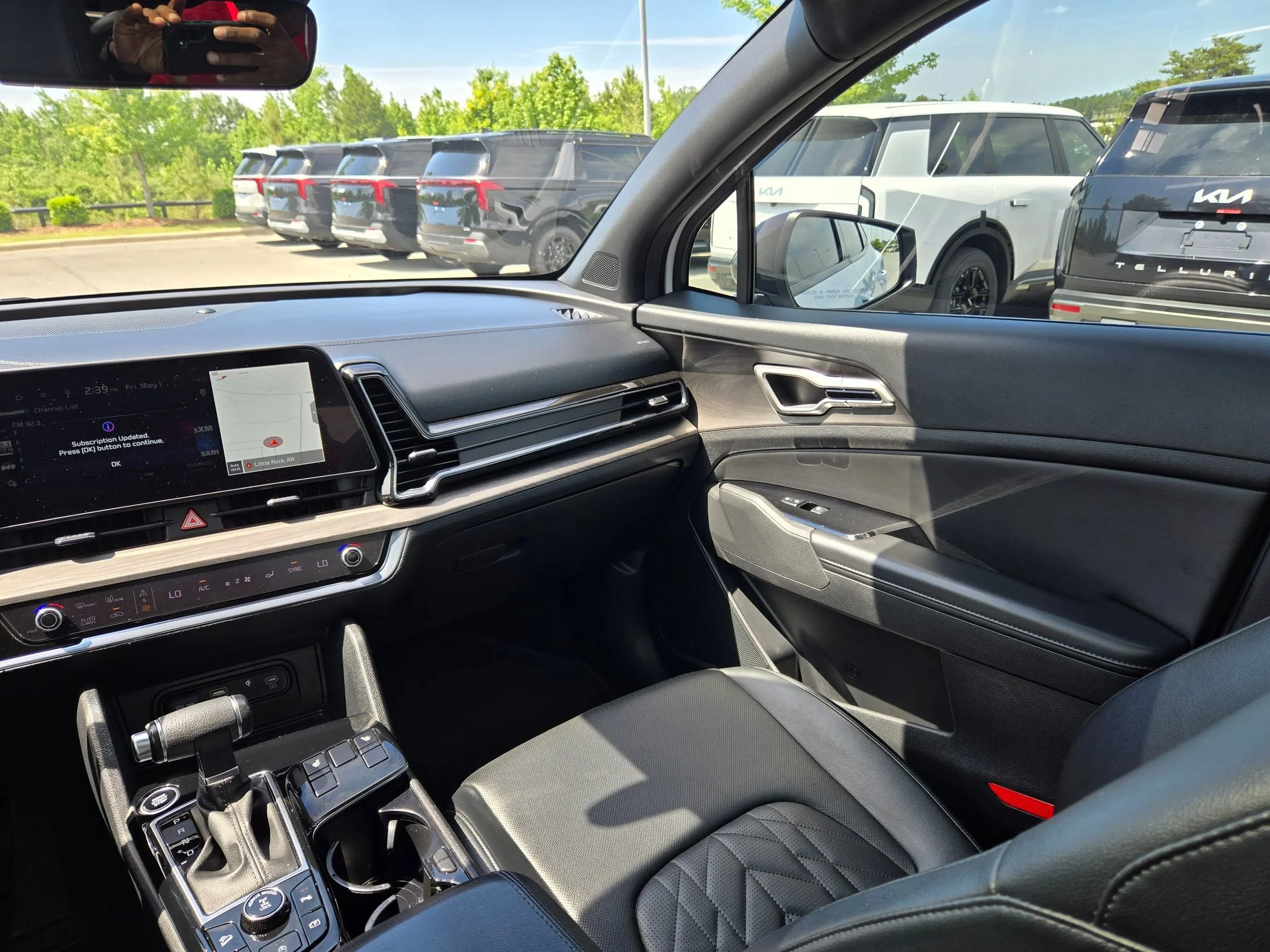Used 2024 Glacial White Pearl Kia X-Line image 11