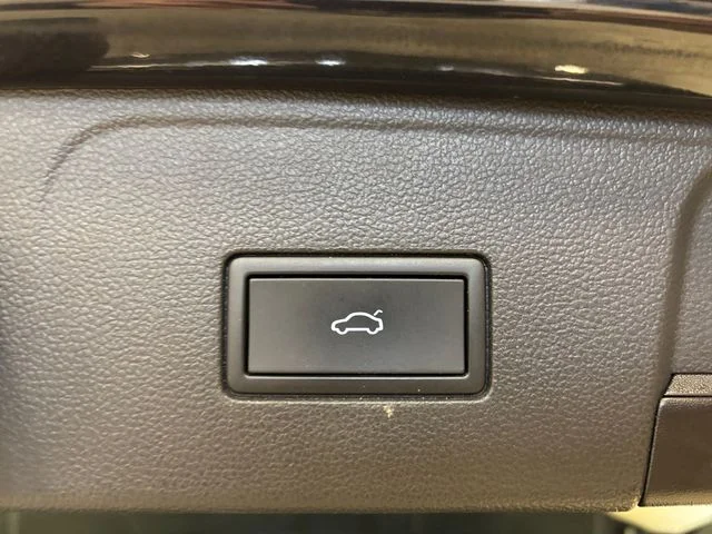 Used 2024 Black Volkswagen 2.0T SEL Premium R-Line image 27