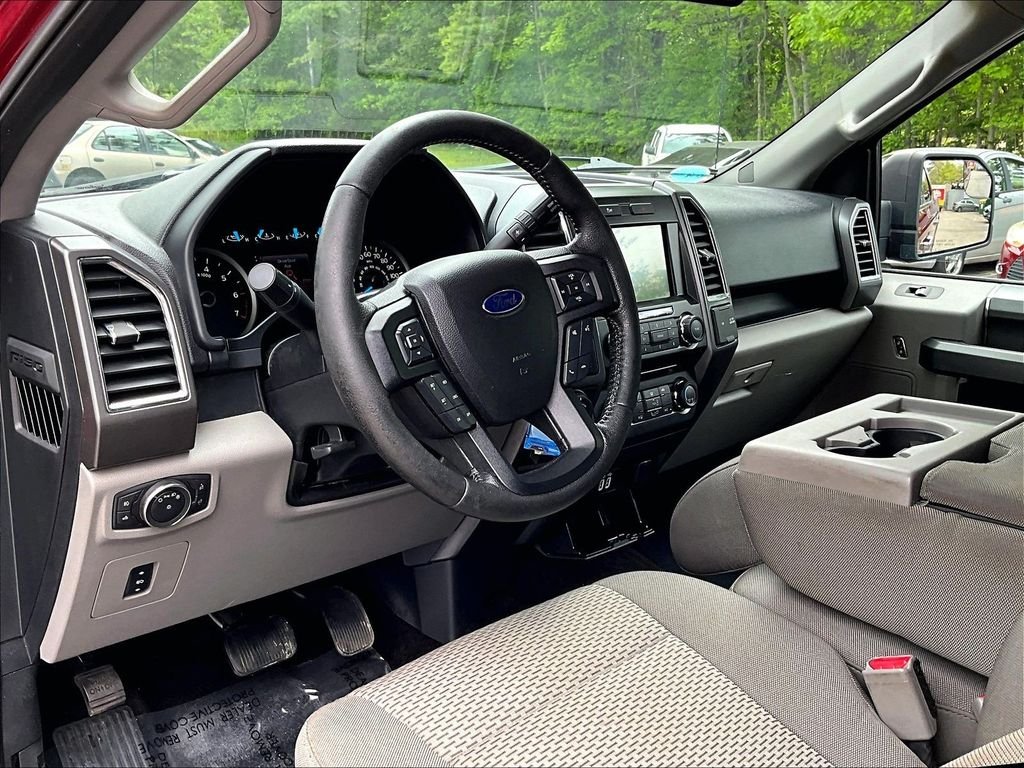 Used 2016 Ruby Red Metallic Tinted Clearcoat Ford XLT image 8