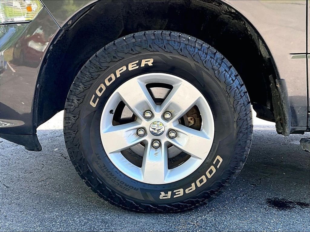 Used 2019 Granite Crystal Metallic Clearcoat Ram Express image 7