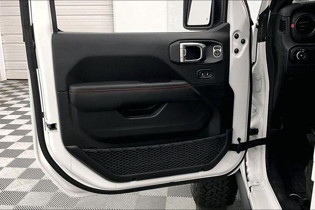 Used 2026 Bright White Clearcoat Jeep Rubicon X image 18