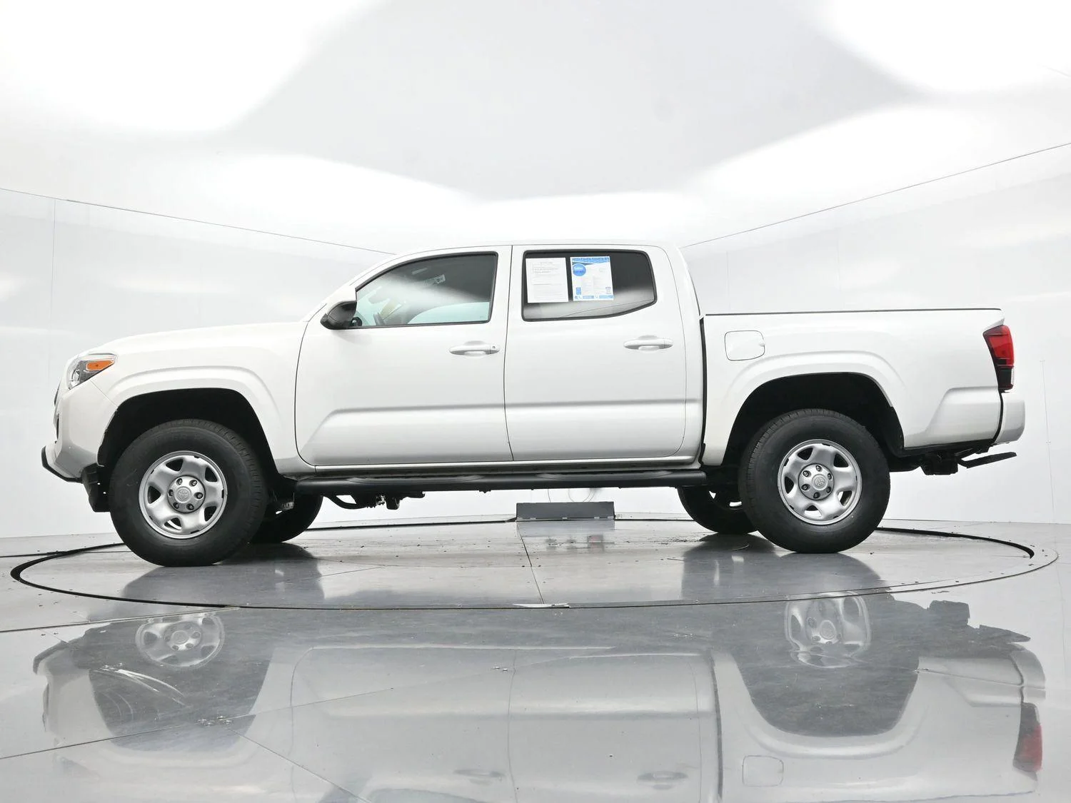 Used 2023 White Toyota SR image 42
