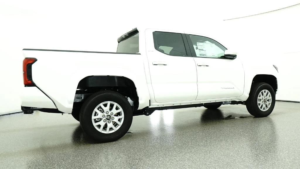 New 2026 Ice Cap Toyota SR5 image 15
