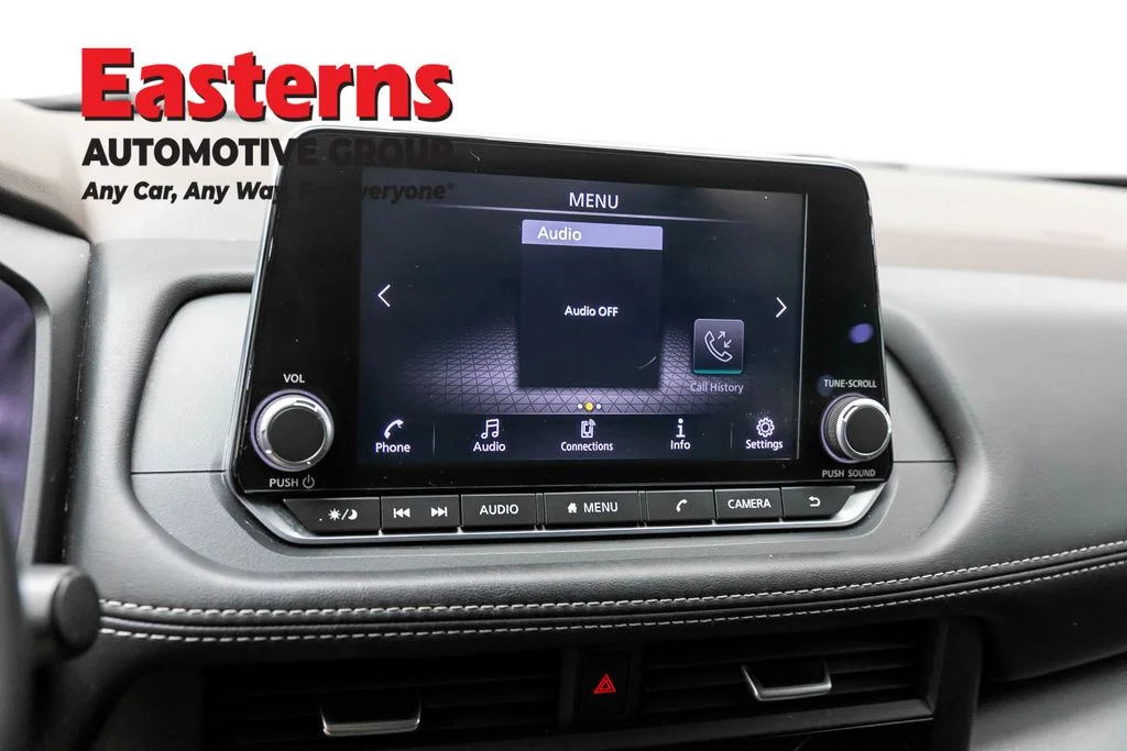 Used 2023 Black Nissan S image 19