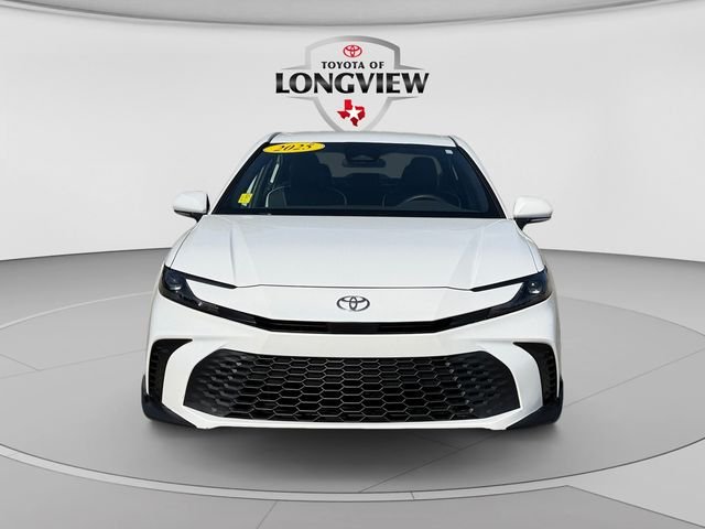 Used 2025 Ice Toyota SE image 8