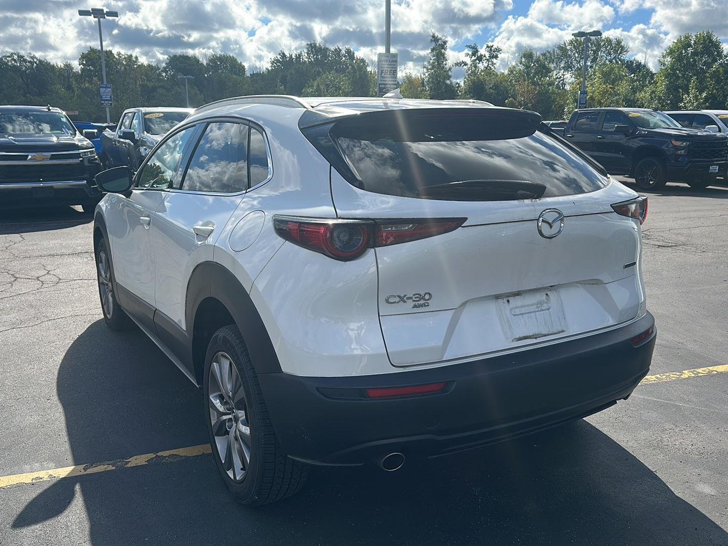 Used 2020 Snowflake White Pearl Mica Mazda Premium Package image 4