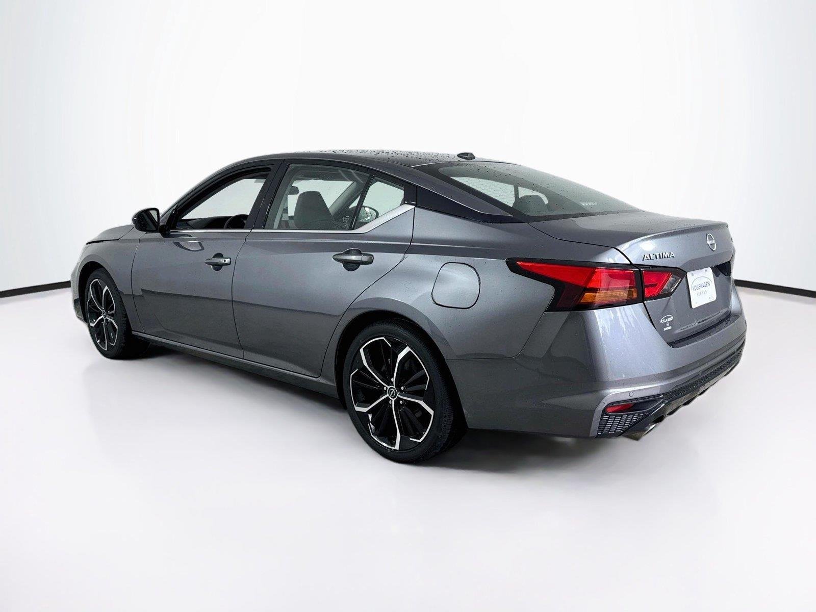 Used 2024 Gun Metallic Nissan 2.5 SR image 7