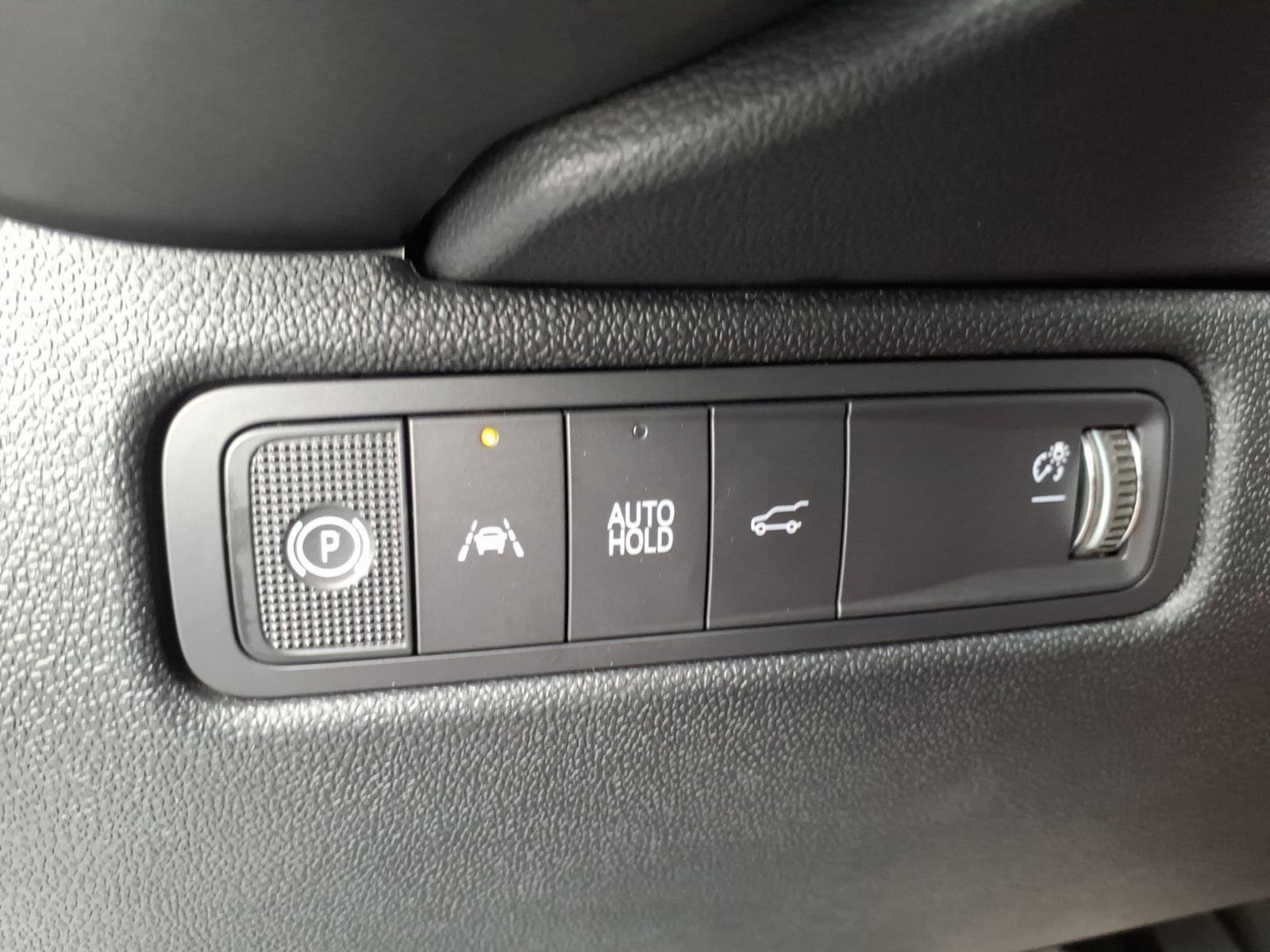 Used 2025 Iridescent Pearl Tricoat Chevrolet RS image 9