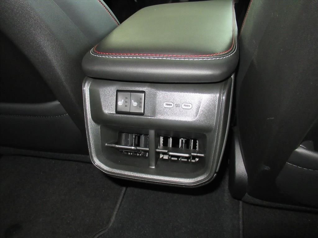 New 2026 Diamond Black Crystal Pearlcoat Dodge R/T image 14