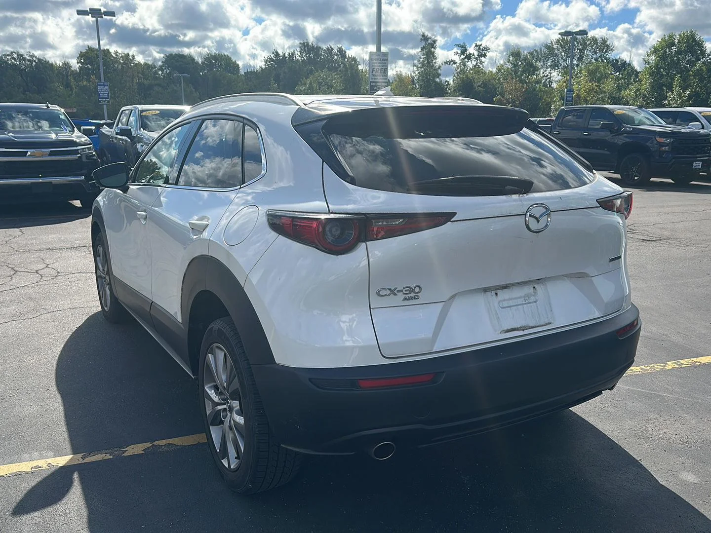 Used 2020 Snowflake White Pearl Mica Mazda Premium Package image 4
