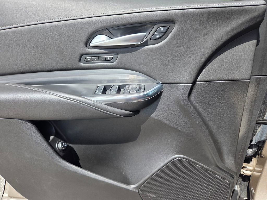 2025 Cadillac XT4 Premium Luxury - Photo 22