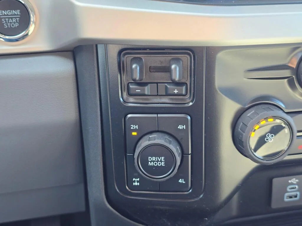 New 2026 Carbonized Gray Metallic Ford F-350® XLT image 28